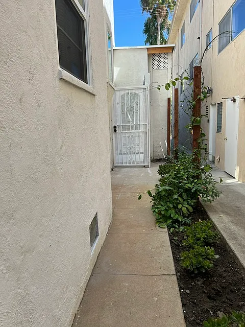 234B Bachloret La Peer Dr N #N