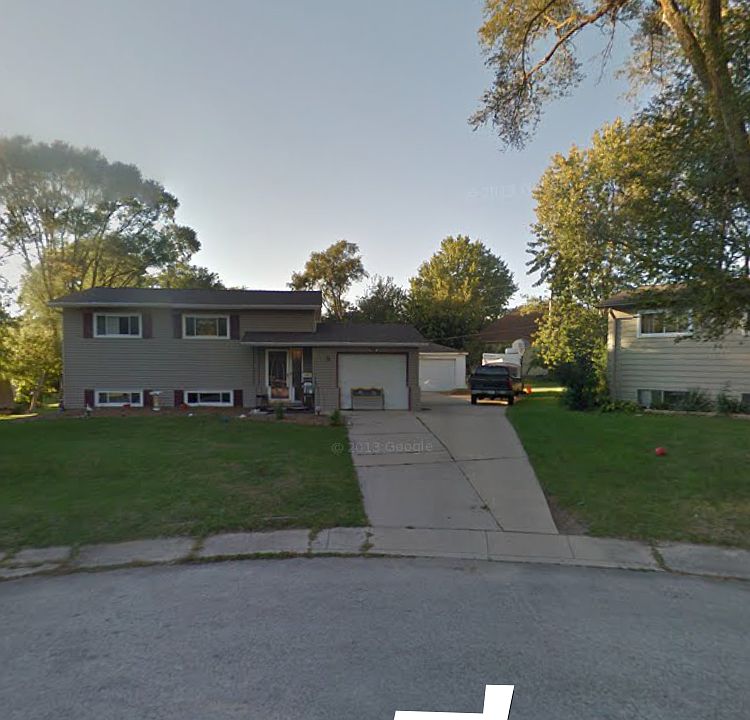 1st image of 9 Hillcrest Ct