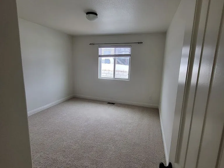 4105 Gunsmoke Rd — Photo 28