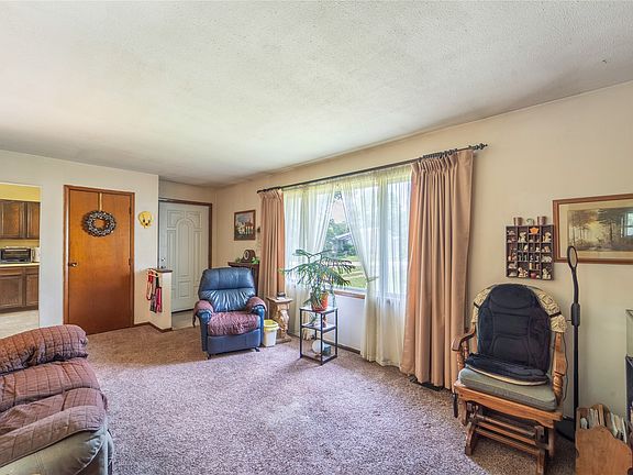 5th image of 516 Walnut St