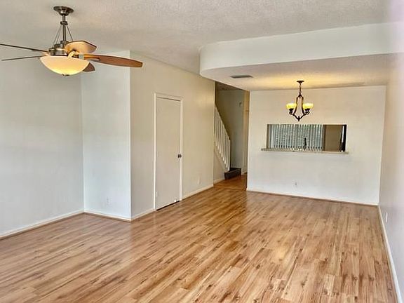 3rd image of 9842 NW 57th Mnr