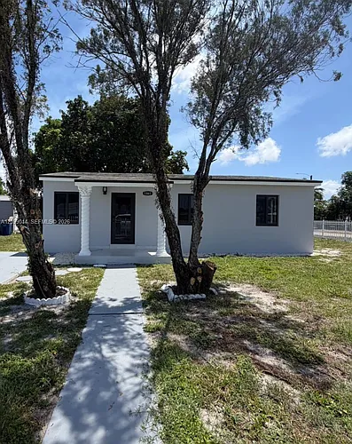 1861 NW 163rd St Photo 1