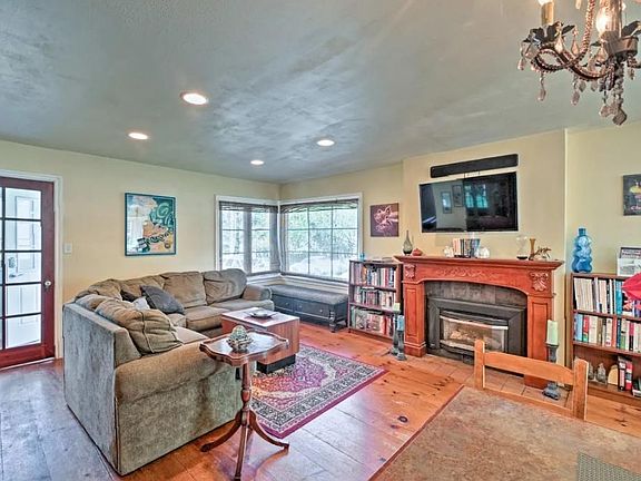 5th image of 9287 NE Seaview Ave