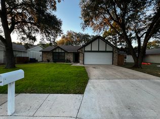 9922 Broad Forest St, San Antonio, TX 78250