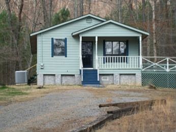 1st image of 601 Sandie Ln