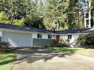 1090 Daniels Dr, Fircrest, WA 98466