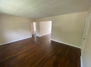 221 N 4th St UNIT 27, Hoopeston, IL 60942