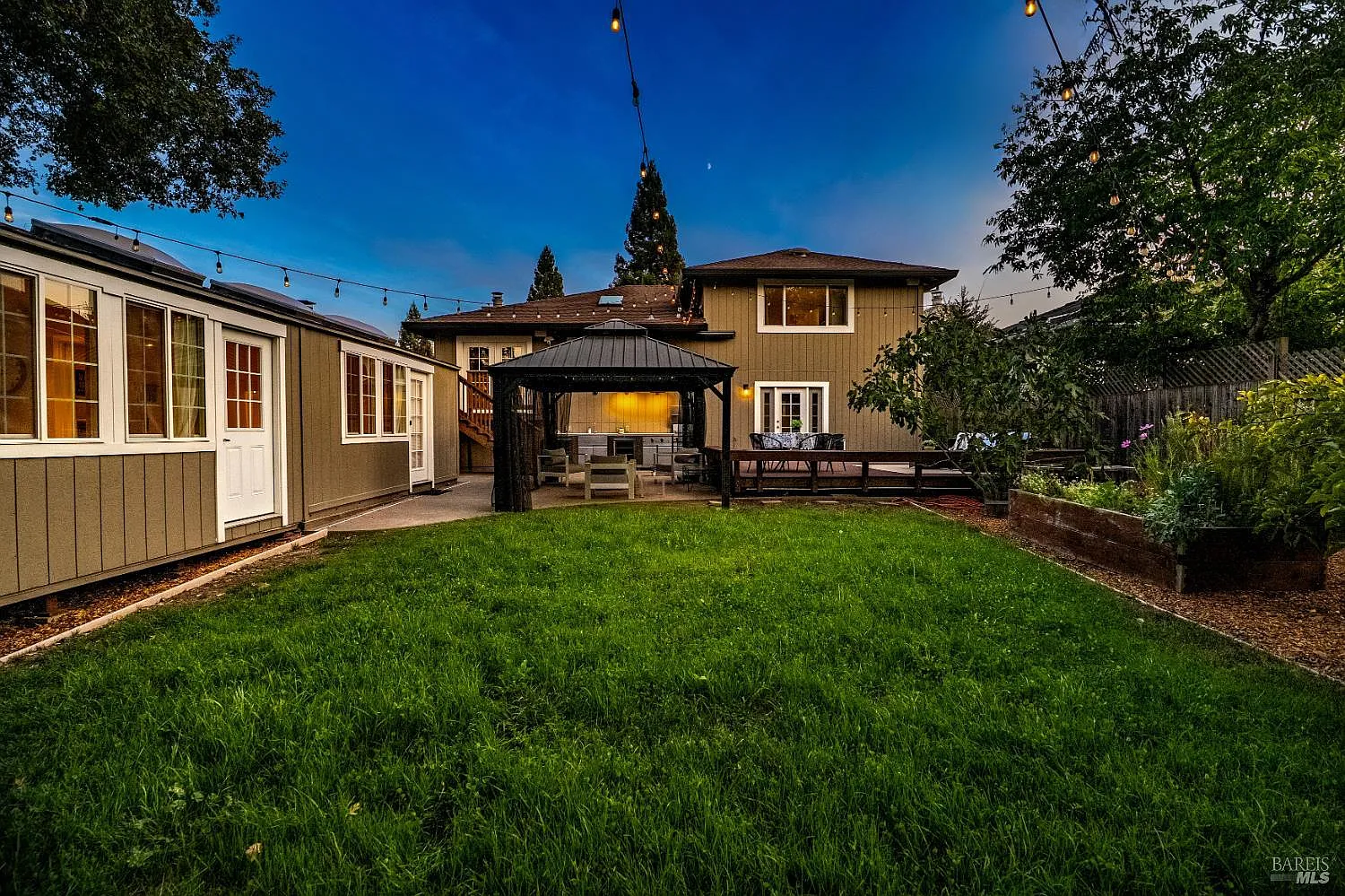 443 Harper Court - 3bd/2ba, 1,734 sqft - in Windsor, CA