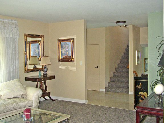 3rd image of 6673 Cielito Way