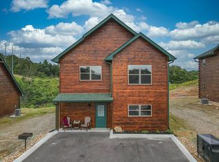 1653 Falls Way, Pigeon Forge, TN 37862