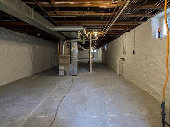 4th image of 1851 Russell Blvd