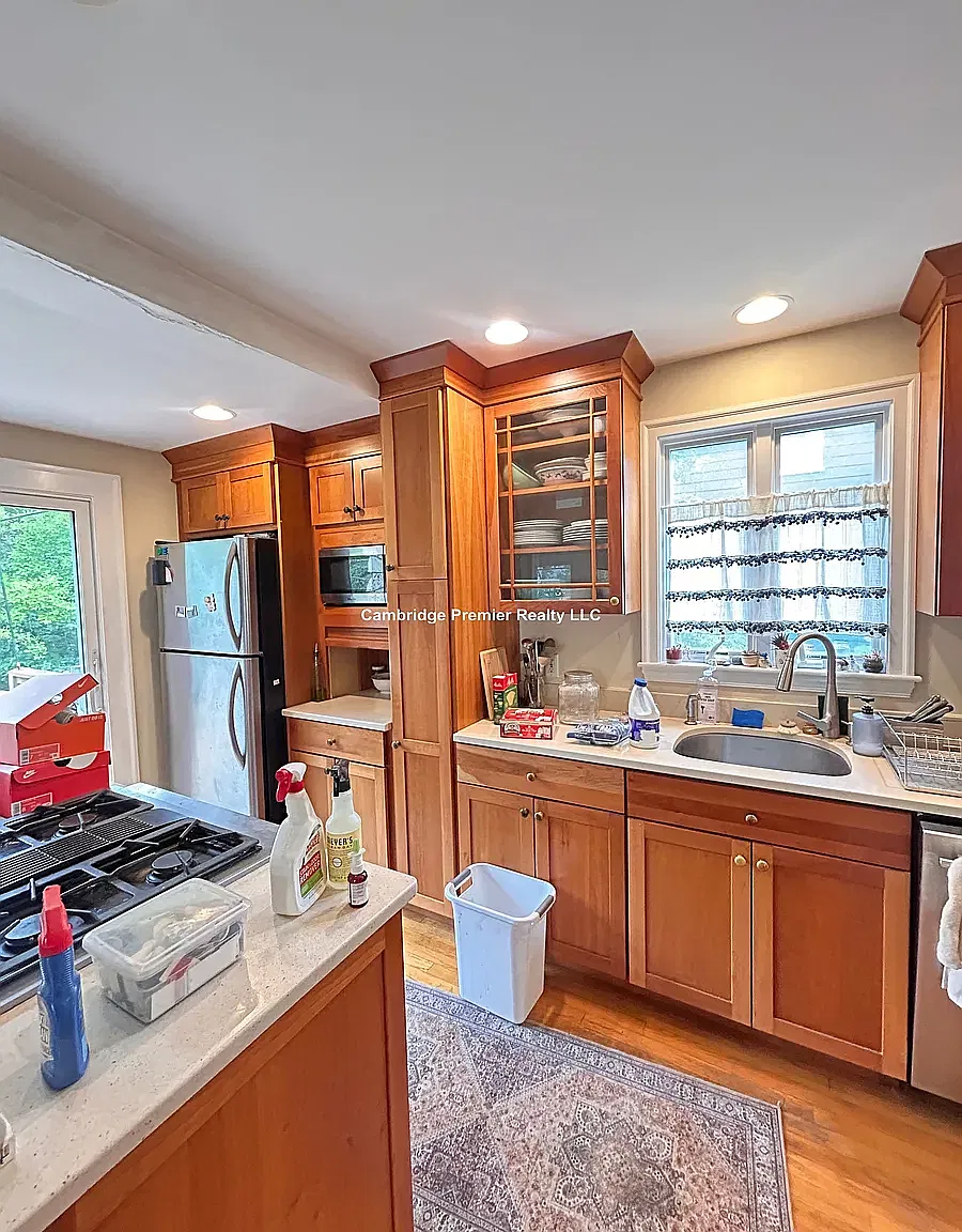 3 bed, $3,000 — Photo 3