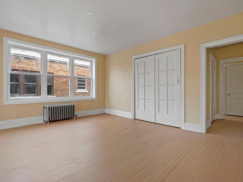 1st image of 2500 Hurlbut St #24