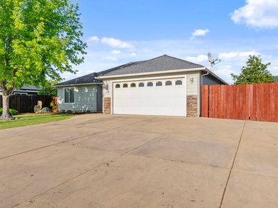 8414 Atlantic Ave, White City, OR, 97503