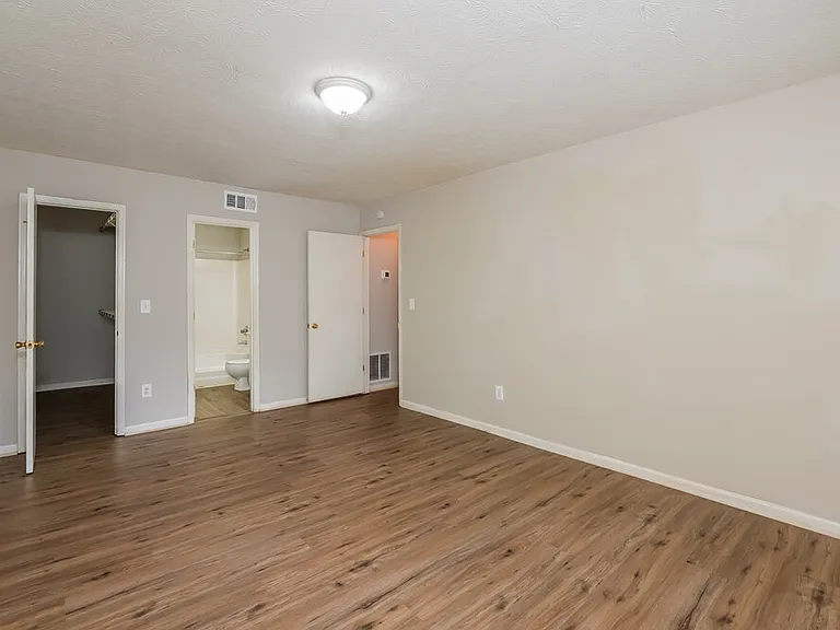 411 Cindy Dr SE — Photo 9