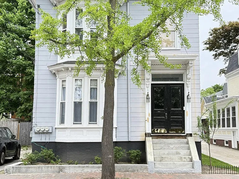 85 Spruce St #3 — Photo 1