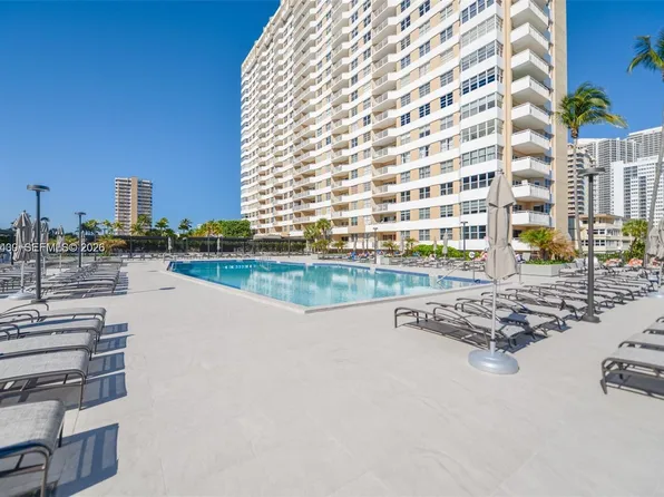 1980 S Ocean Dr APT 20A, Hallandale, FL 33009