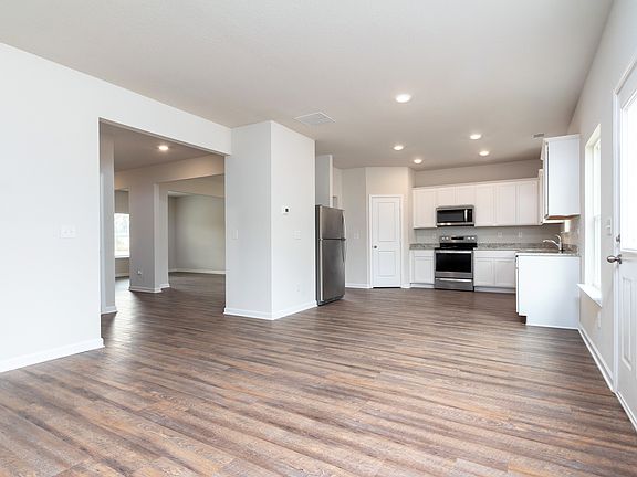Large entertainment area in the Hartwell