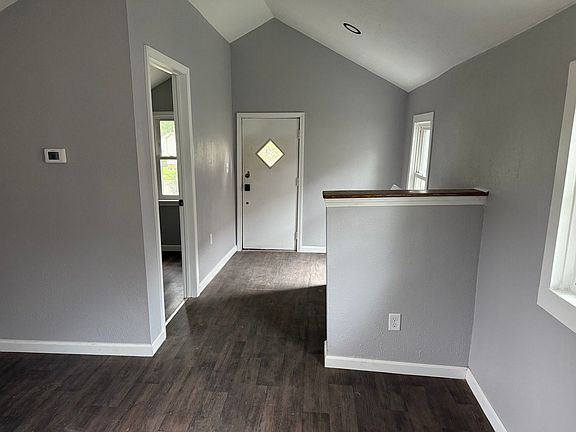 4th image of 2020 20th St S