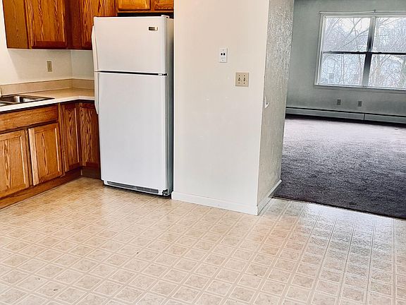 2nd image of 6129 W D Ave #4