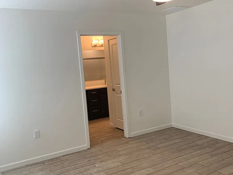 2430 S Clovis Pl — Photo 18