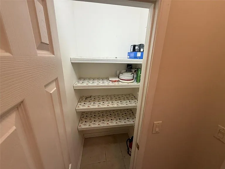 5730 Devonshire Way — Photo 12