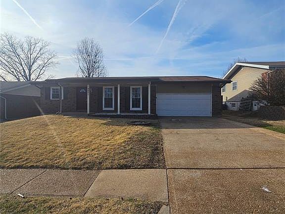 3rd image of 4451 Rhine Dr