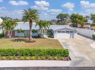 7337 Starfish Dr, Sarasota, FL 34231