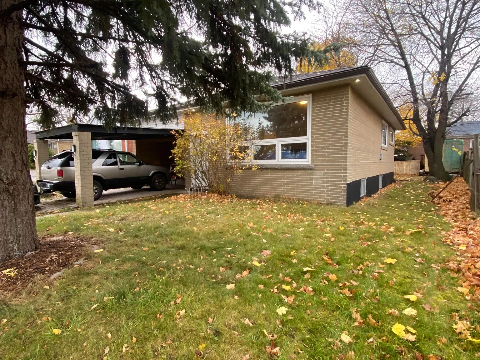 3 bed, $2,200 — Photo 2