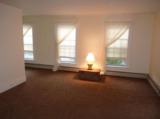 272 Sunset Lake Rd, Brattleboro, VT 05301