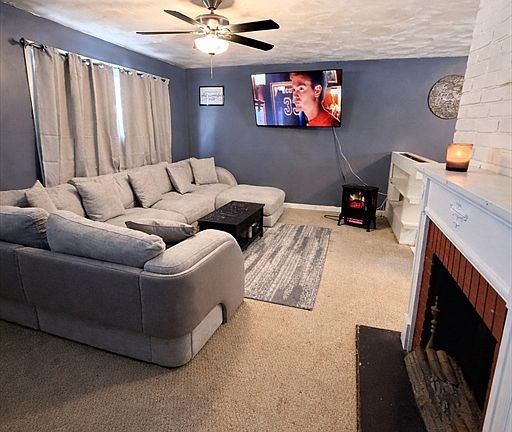 5th image of 133 Ardsley Cir
