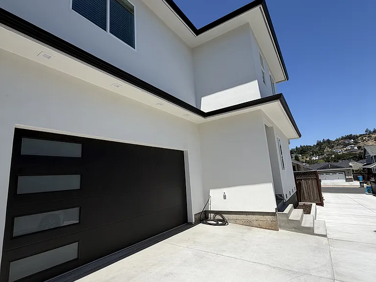 3508 Parker Hill Ct — Photo 2