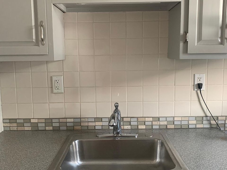 1st image of 226 Linwood Ave