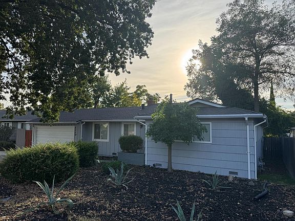 2nd image of 4009 Fairwood Way