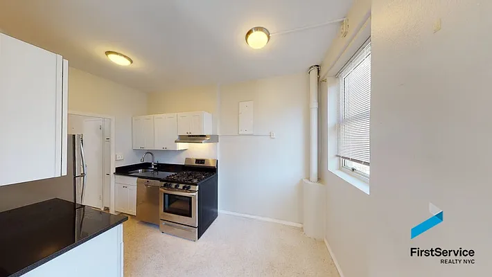 Rented by FirstService Realty (legacy) | media 14