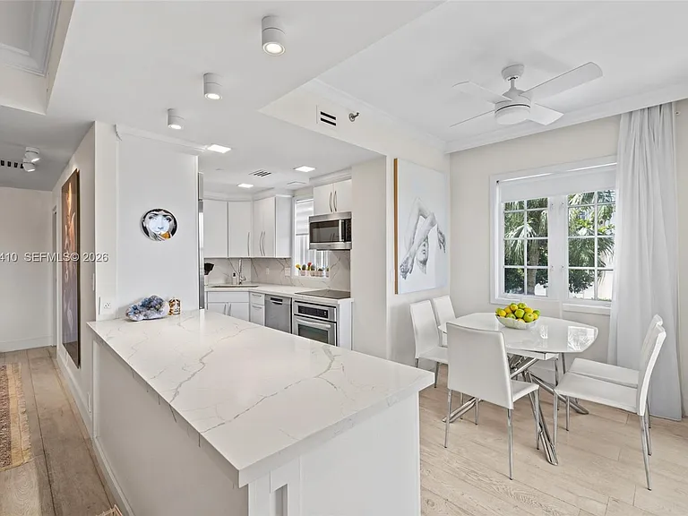 19122 Fisher Island Dr #19122 — Photo 9
