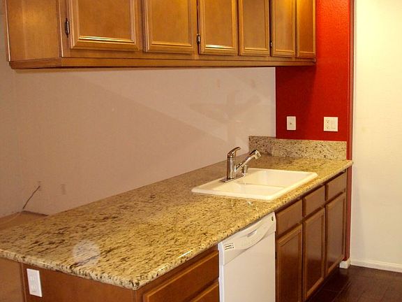 3rd image of 4245 Lowell St Unit 110