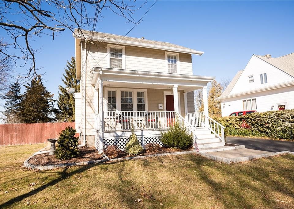 1st image of 15 Windhurst Ave