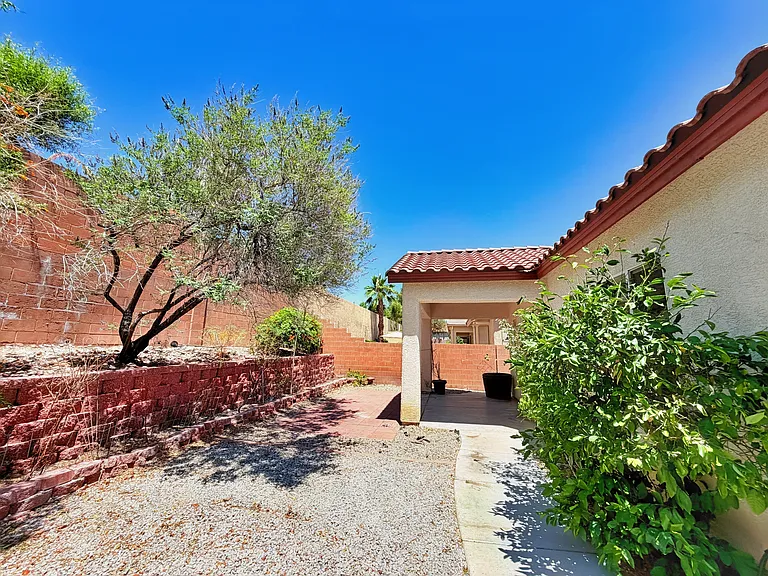 7225 Fern Meadow St — Photo 57