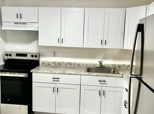 410 SE 2nd St, Hallandale, FL 33009