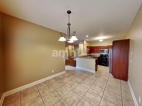 5th image of 519 Agate Dr