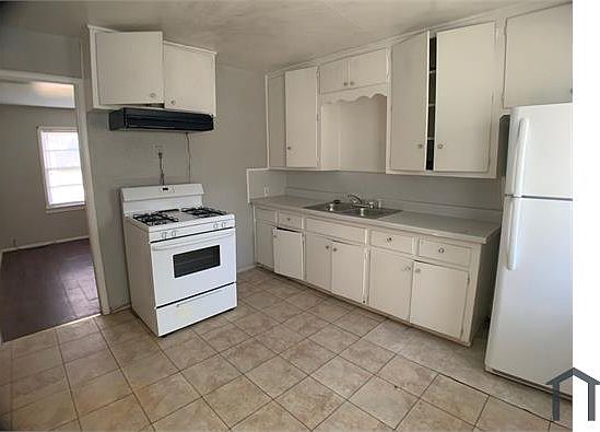 5th image of 3124 NE 15th St