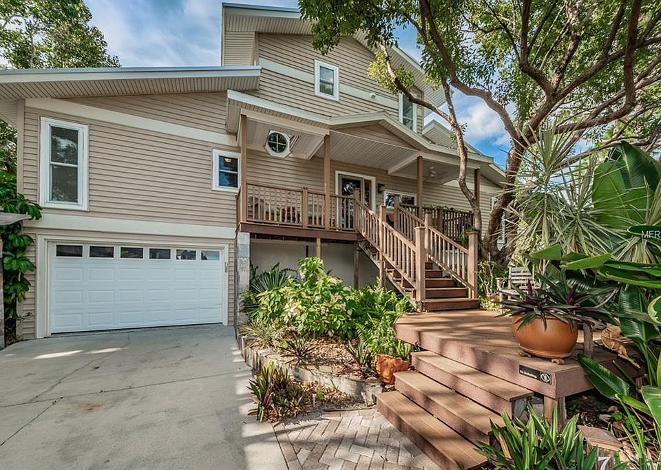 1st image of 723 Claudia Ln