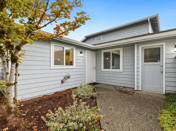 11055 SE 250th Court #A, Kent, WA 98030