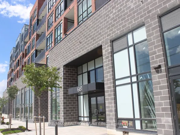 681 Yonge St, Barrie, ON