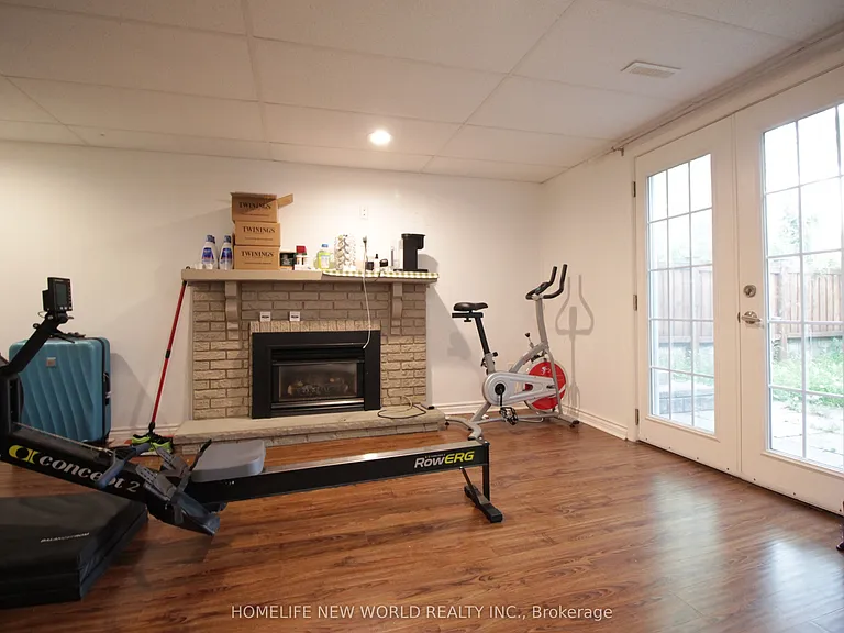 39 Aberfeldy Cres #BASEMENT — Photo 7