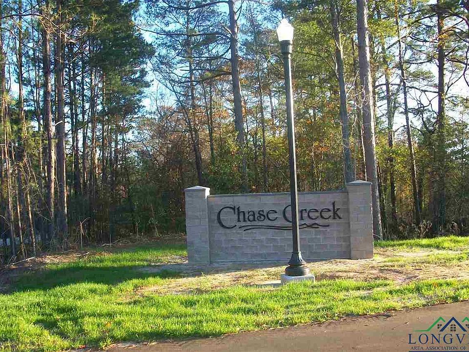 1st image of 8 Chase Creek Dr S