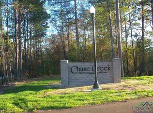 8 Chase Creek Dr S, Henderson, TX 75654