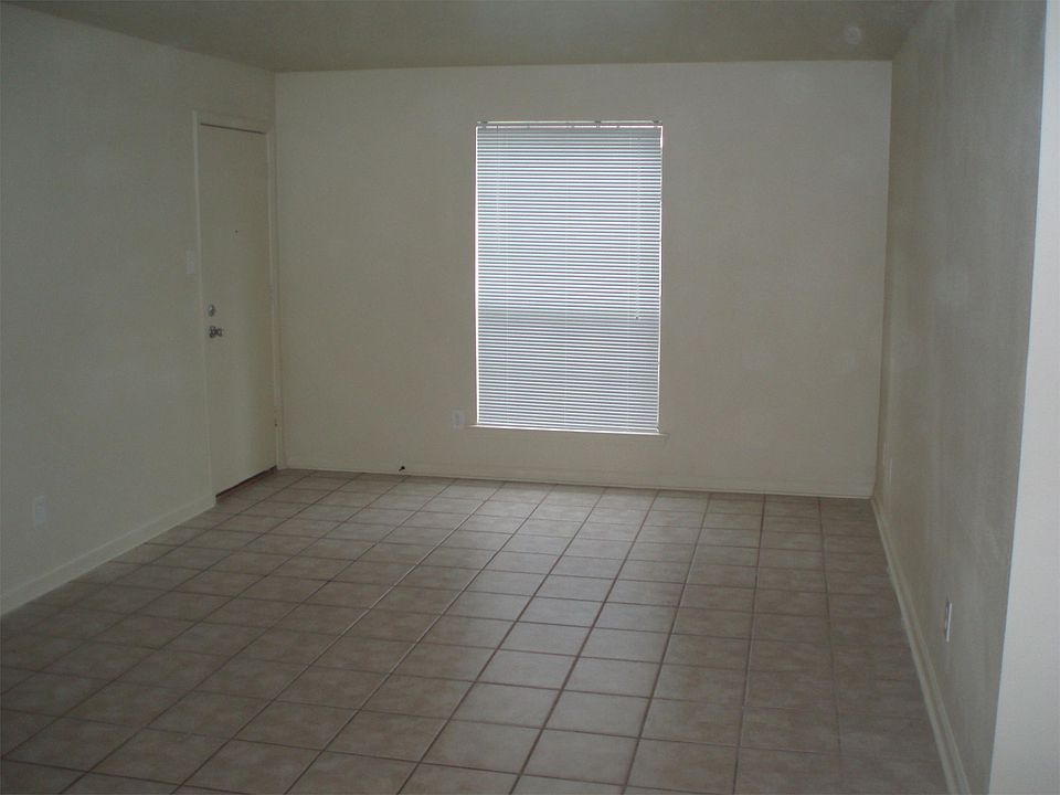 1st image of 2600 Harvard Ave APT D