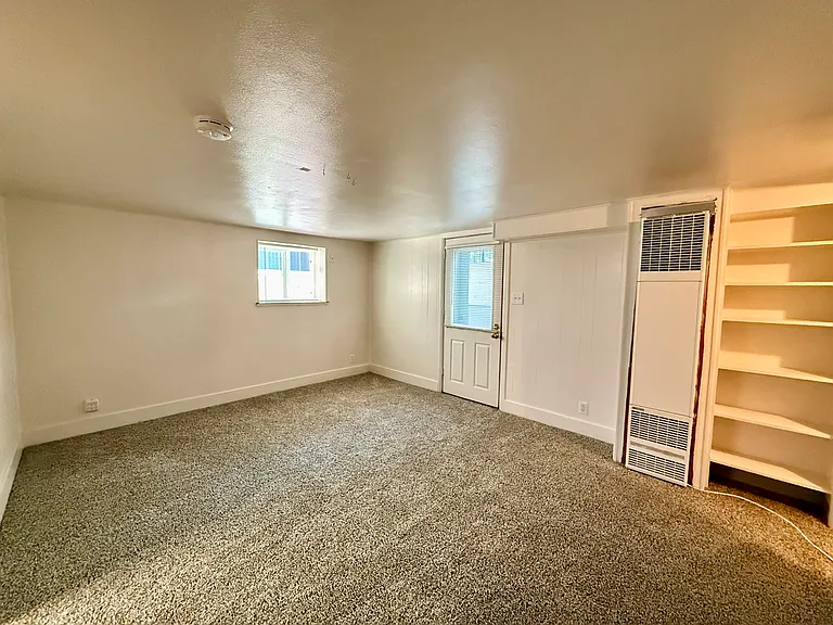 516 S Meldrum St #5 — Photo 14